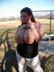 Maria Moore nudist big tits flasher